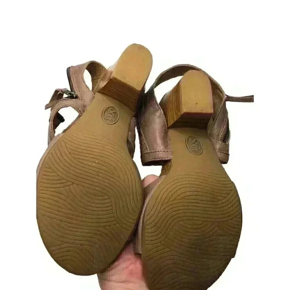 Sofft Womens 8.5M Leather Pull On Sandals Open Toe 3” Heel - Picture 8 of 8